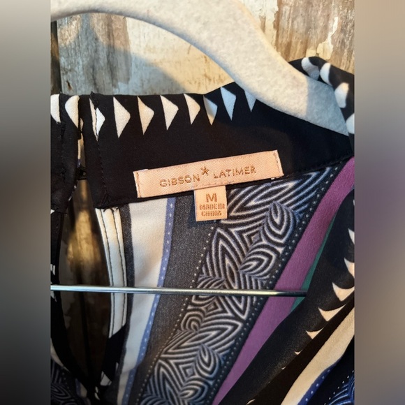 Gibson Latimer size medium sleeveless top - Picture 2 of 5